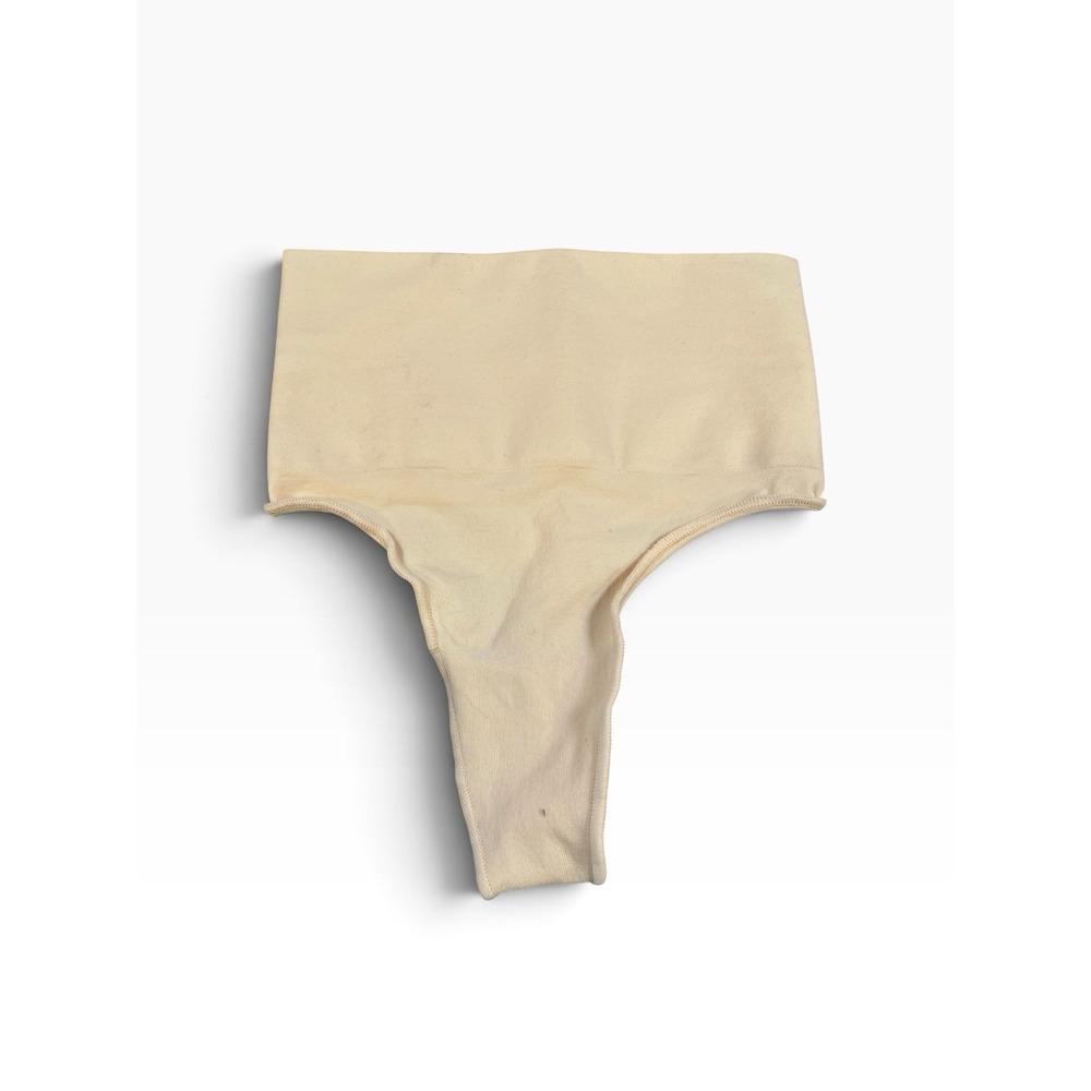 BNIB SKIMS Core Control Thong Color Clay Size S/M SH-THG-0108